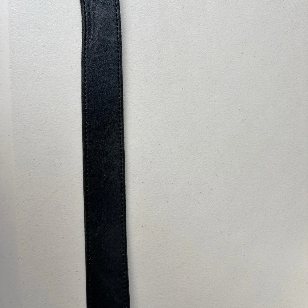 Levi's Genuine Leather Belt Small 30-32 Black 11LV1200